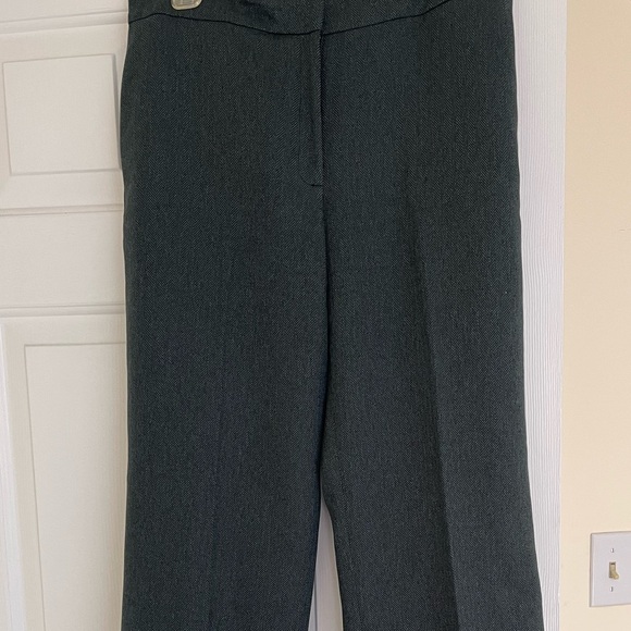Evan Picone professional pantsuit size 8. - Picture 4 of 10